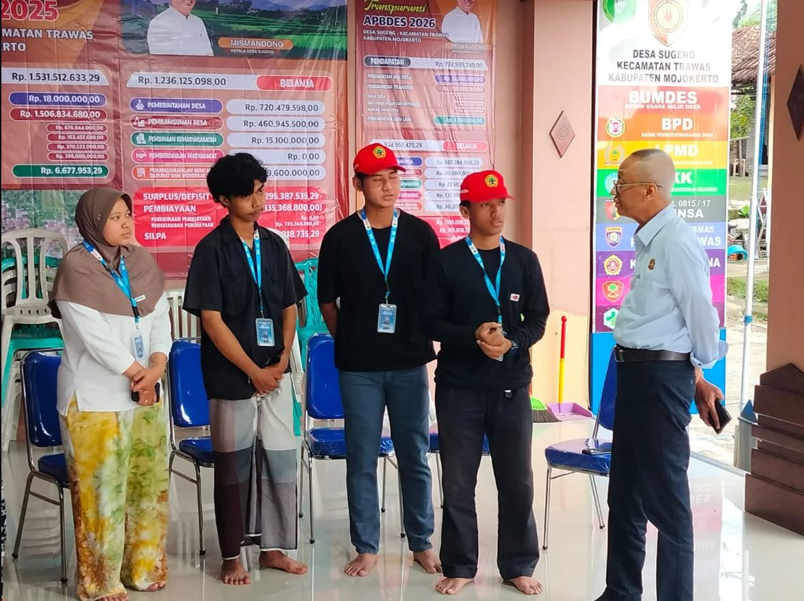 Pastikan Program Tepat Guna, Rektor Untag Surabaya Sidak Pengabdian Mahasiswa di Mojokerto